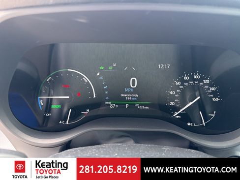 Used 2026 Toyota Sienna XLE FWD image 19