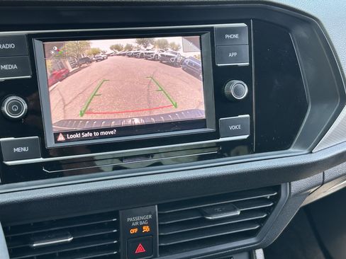 Certified 2024 Volkswagen Jetta Sport FWD image 22