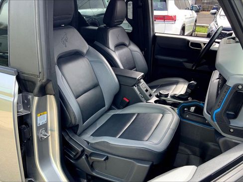 Used 2022 Ford Bronco Black Diamond AWD/4WD image 10