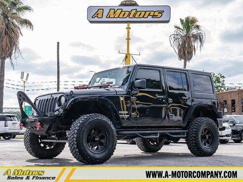 Used 2018 Jeep Wrangler Unlimited Sport S AWD/4WD image 1