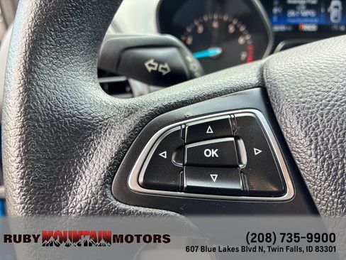 Used 2018 Ford Escape SE FWD image 17