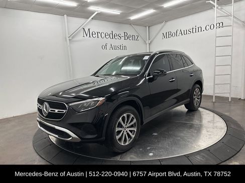 Certified 2025 Mercedes-Benz GLC 300 image 3