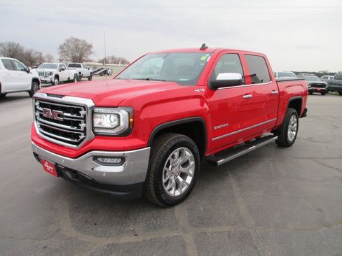 Used 2017 GMC Sierra 1500 SLT w/ SLT Premium Package image 11