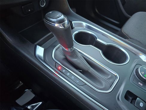 Used 2020 Chevrolet Traverse LS image 70