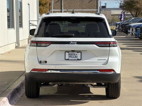 New 2025 Jeep Grand Cherokee Limited w/ Luxury Tech Group II image 6