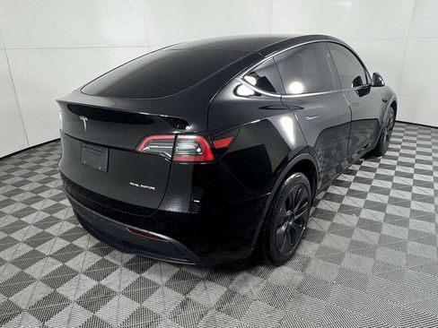 Used 2025 Tesla Model Y Long Range AWD/4WD image 7