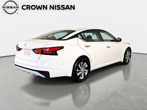 Certified 2025 Nissan Altima 2.5 S image 6