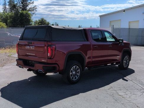 Used 2024 GMC Sierra 1500 AT4 w/ Technology Package AWD/4WD image 8