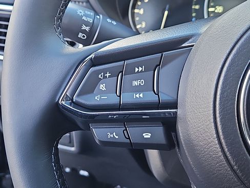 New 2025 MAZDA CX-5 Signature image 16