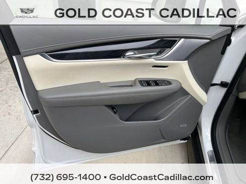 Certified 2023 Cadillac XT6 Premium Luxury AWD/4WD image 18