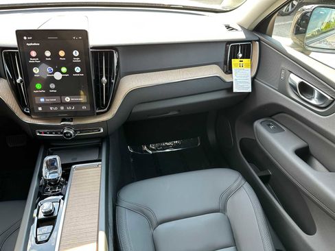 New 2026 Volvo XC60 B5 Plus w/ Climate Package image 18