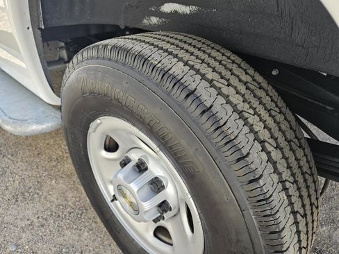 Used 2024 Chevrolet Express 2500 w/ Driver Convenience Package image 22