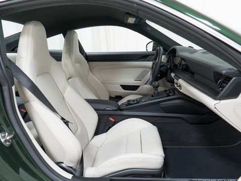 Used 2026 Porsche 911 GT3 image 35