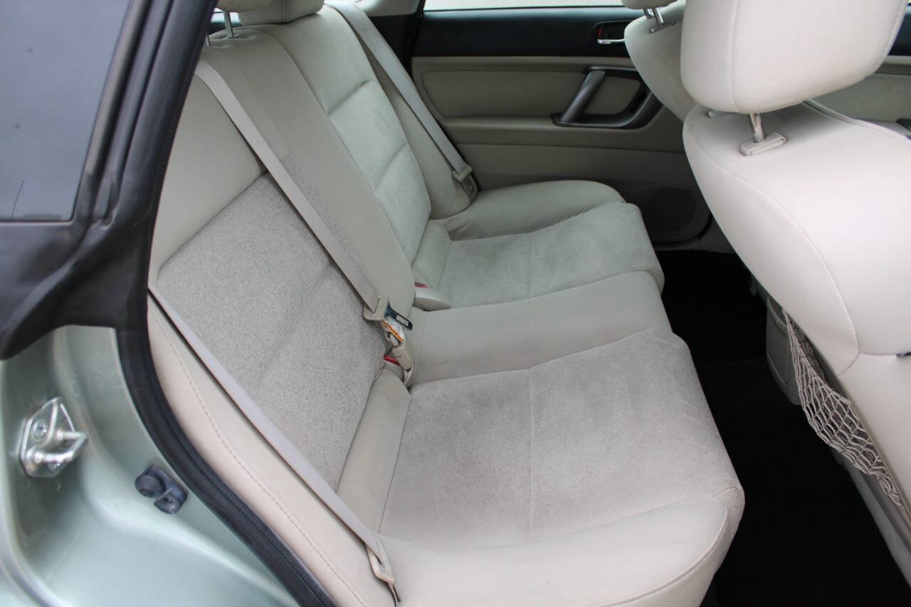 Used 2009 Subaru Outback 2.5i Special Edition AWD/4WD image 6