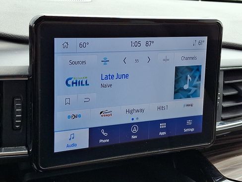 Certified 2023 Ford Explorer Limited w/ Equipment Group 301A AWD/4WD image 18