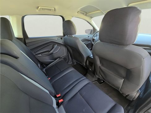 Used 2015 Ford Escape S image 10
