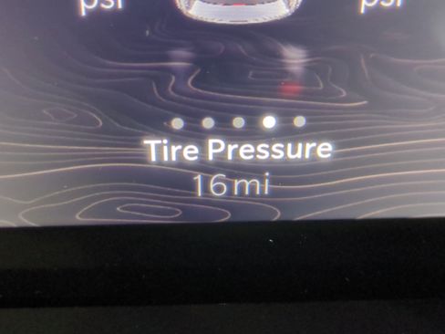 New 2025 Jeep Grand Cherokee Altitude image 30