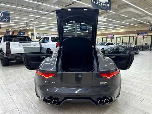 Used 2016 Jaguar F-TYPE R image 11