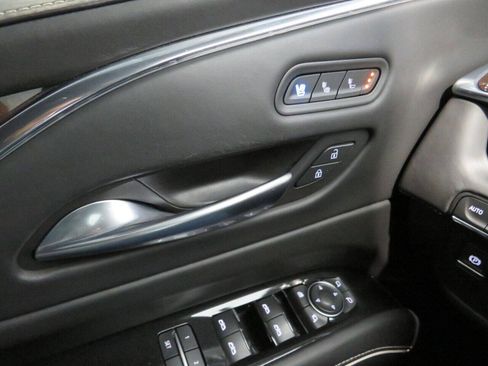 Used 2021 Cadillac Escalade Sport Platinum w/ Heavy-Duty Trailer Package AWD/4WD image 40