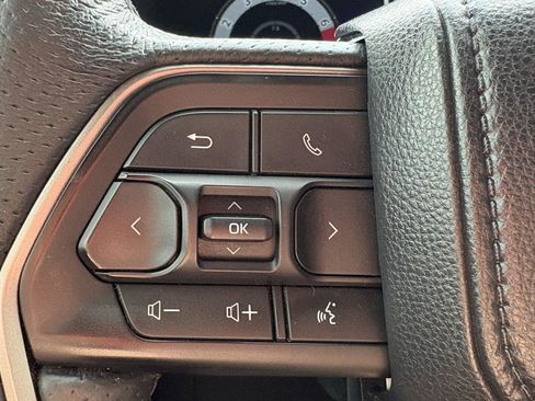 Used 2024 Toyota Tacoma TRD Off-Road AWD/4WD image 11