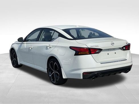 Certified 2023 Nissan Altima 2.5 SR w/ SR Premium Package image 5