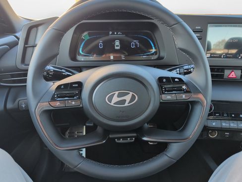 New 2026 Hyundai Elantra SEL Sport Premium image 10