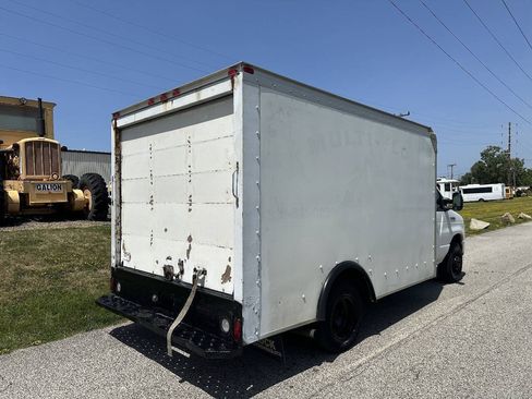 Used 2013 Ford E-450 and Econoline 450 Super Duty RWD image 7
