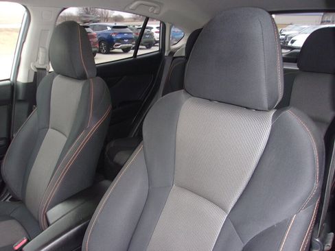 Used 2021 Subaru Crosstrek 2.0i Premium image 7