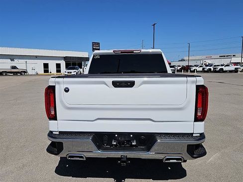 Used 2025 GMC Sierra 1500 SLT AWD/4WD image 4
