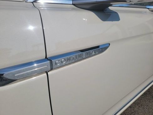Used 2020 Lincoln Continental Reserve AWD/4WD image 19