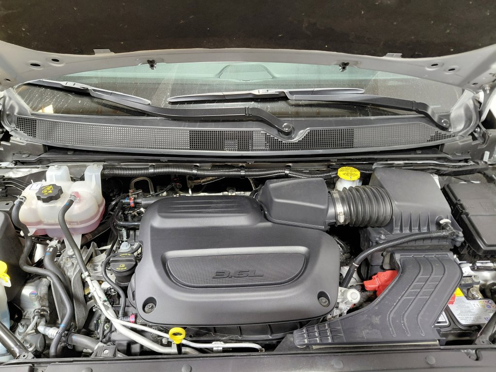 Certified 2026 Chrysler Pacifica Limited w/ S Appearance Package FWD image 22