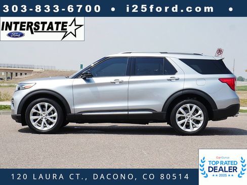 Used 2024 Ford Explorer Platinum w/ Technology Package AWD/4WD image 2