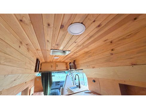 Used 2017 Chevrolet Express 2500 Extended RWD image 20