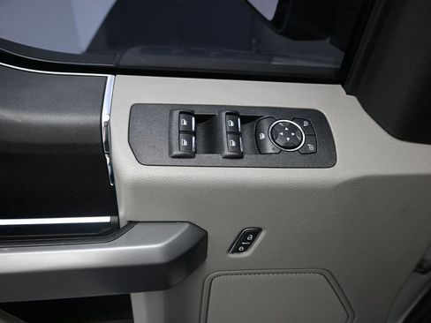 Used 2019 Ford F150 XLT AWD/4WD image 11