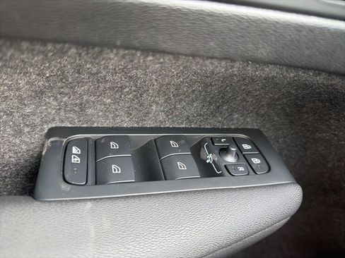 New 2026 Volvo XC40 B5 Ultra w/ Protection Package Premier image 20