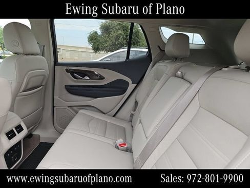 Used 2023 GMC Terrain Denali w/ Denali Premium Package AWD/4WD image 7