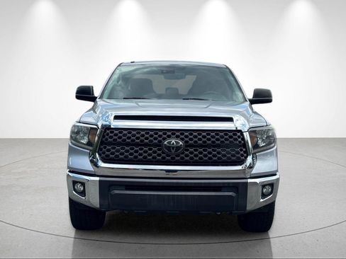 Used 2018 Toyota Tundra SR5 w/ SR5 Upgrade Package RWD image 8