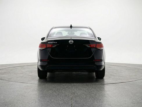 Used 2025 Nissan Sentra SV image 6