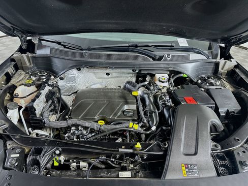 Used 2025 Chevrolet Trax LT w/ LT Convenience Package image 33