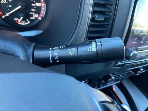 Used 2022 Nissan Frontier PRO-4X image 44