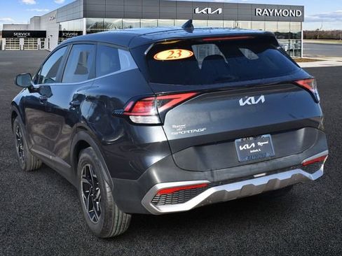 Used 2023 Kia Sportage LX image 5