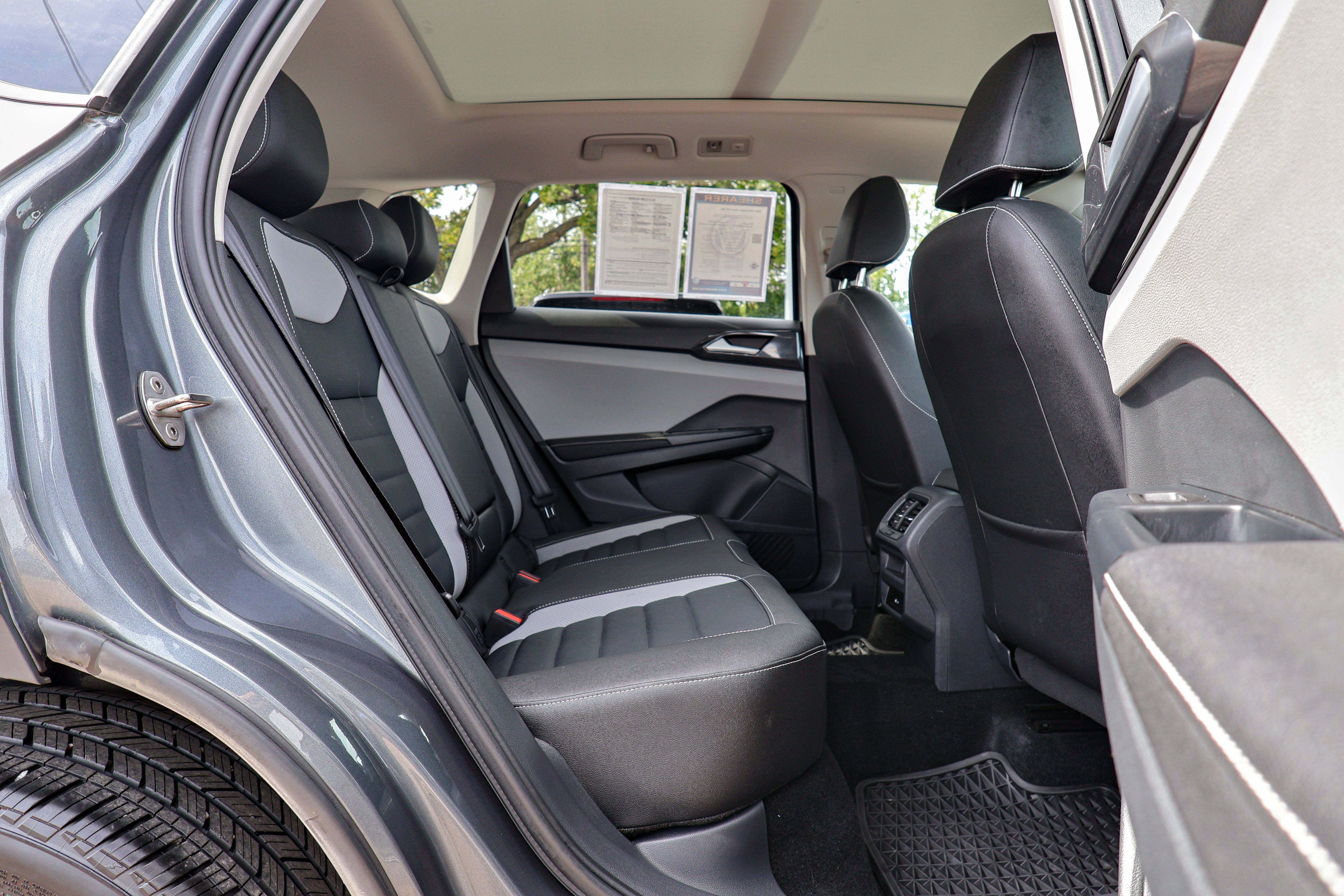 Certified 2024 Volkswagen Taos SEL AWD/4WD image 26