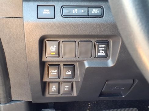 Used 2024 Nissan Frontier PRO-4X w/ Pro Convenience Package AWD/4WD image 23