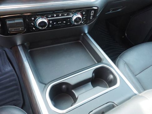 Used 2024 GMC Sierra 2500 SLT w/ SLT Premium Package image 24