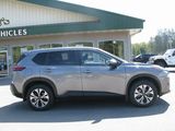 Used 2023 Nissan Rogue SV image 3