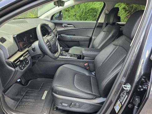 New 2026 Kia Sportage EX FWD image 5