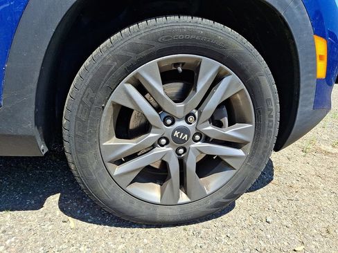 Used 2021 Kia Seltos LX AWD/4WD image 9