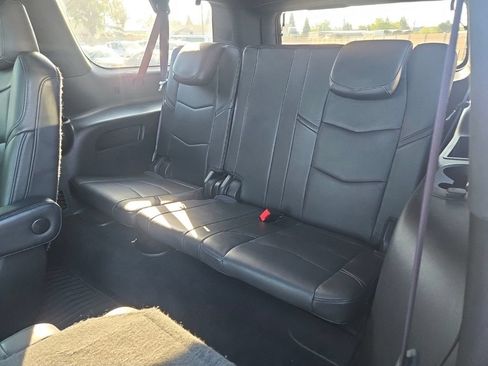 Used 2016 Cadillac Escalade ESV Platinum AWD/4WD image 13