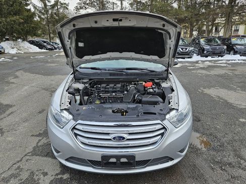 Used 2013 Ford Taurus Limited image 26