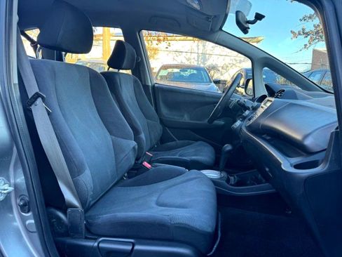 Used 2010 Honda Fit Sport image 17